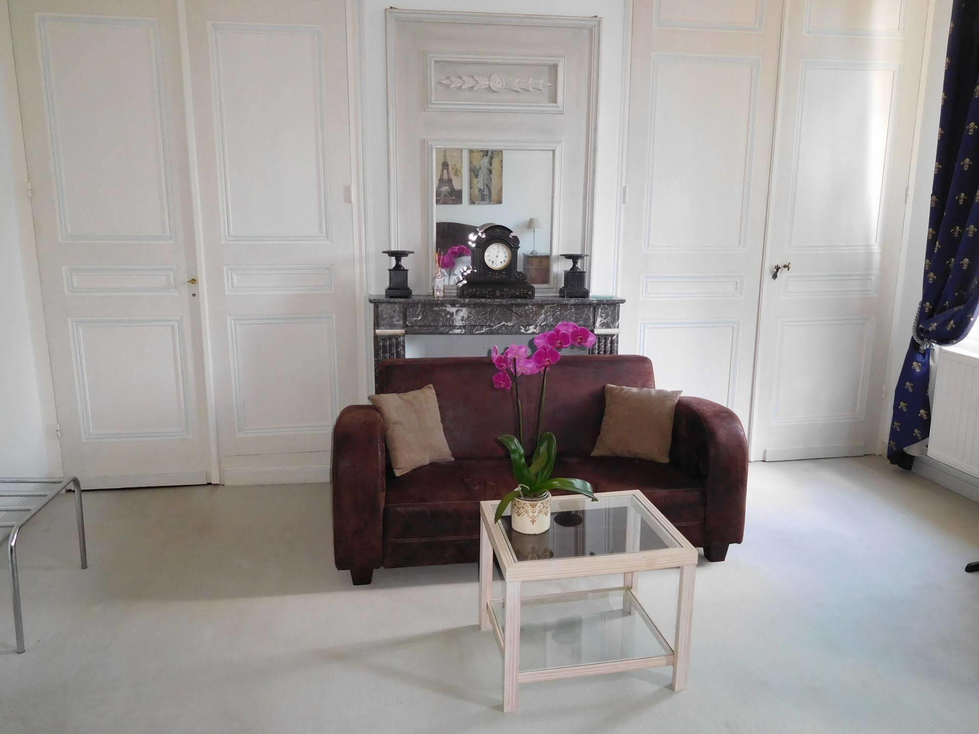 Chambres D'Hotes Chateau De Courcelette Hem Esterno foto