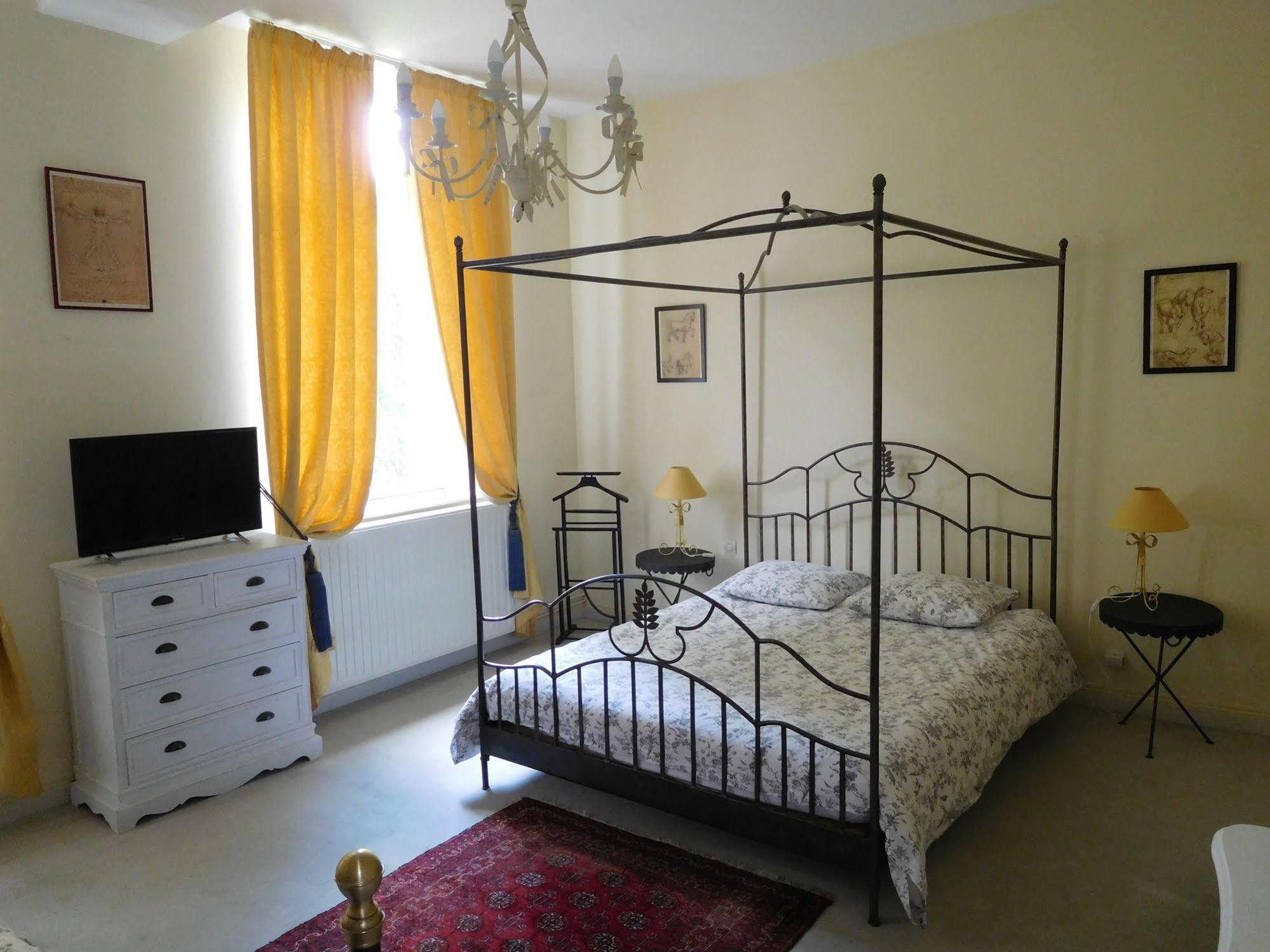 Chambres D'Hotes Chateau De Courcelette Hem Esterno foto
