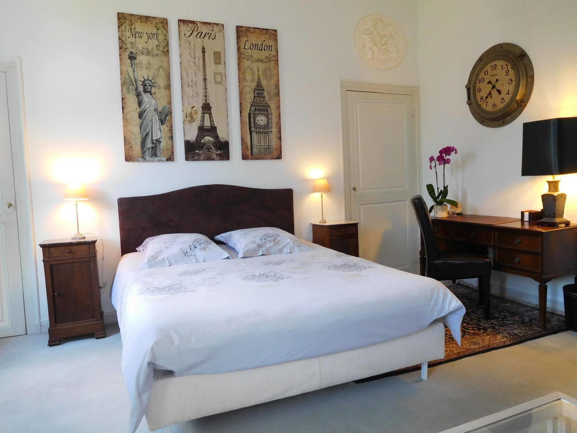 Chambres D'Hotes Chateau De Courcelette Hem Esterno foto