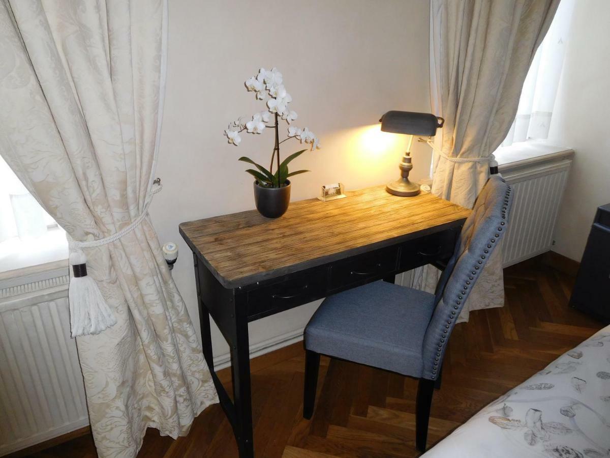 Chambres D'Hotes Chateau De Courcelette Hem Esterno foto